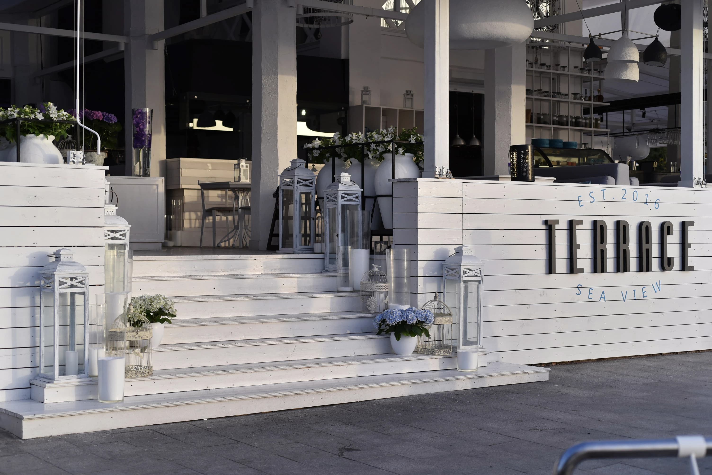 TERRACE SEA gallery image 7