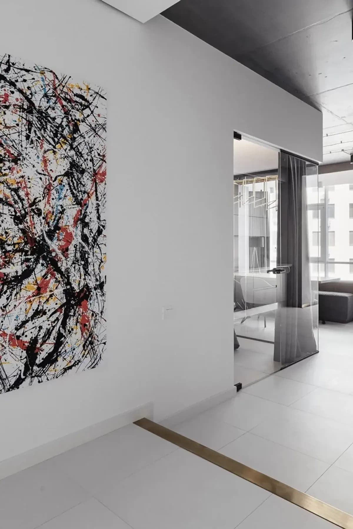 Gagarin Apartment vertical project frame 2
