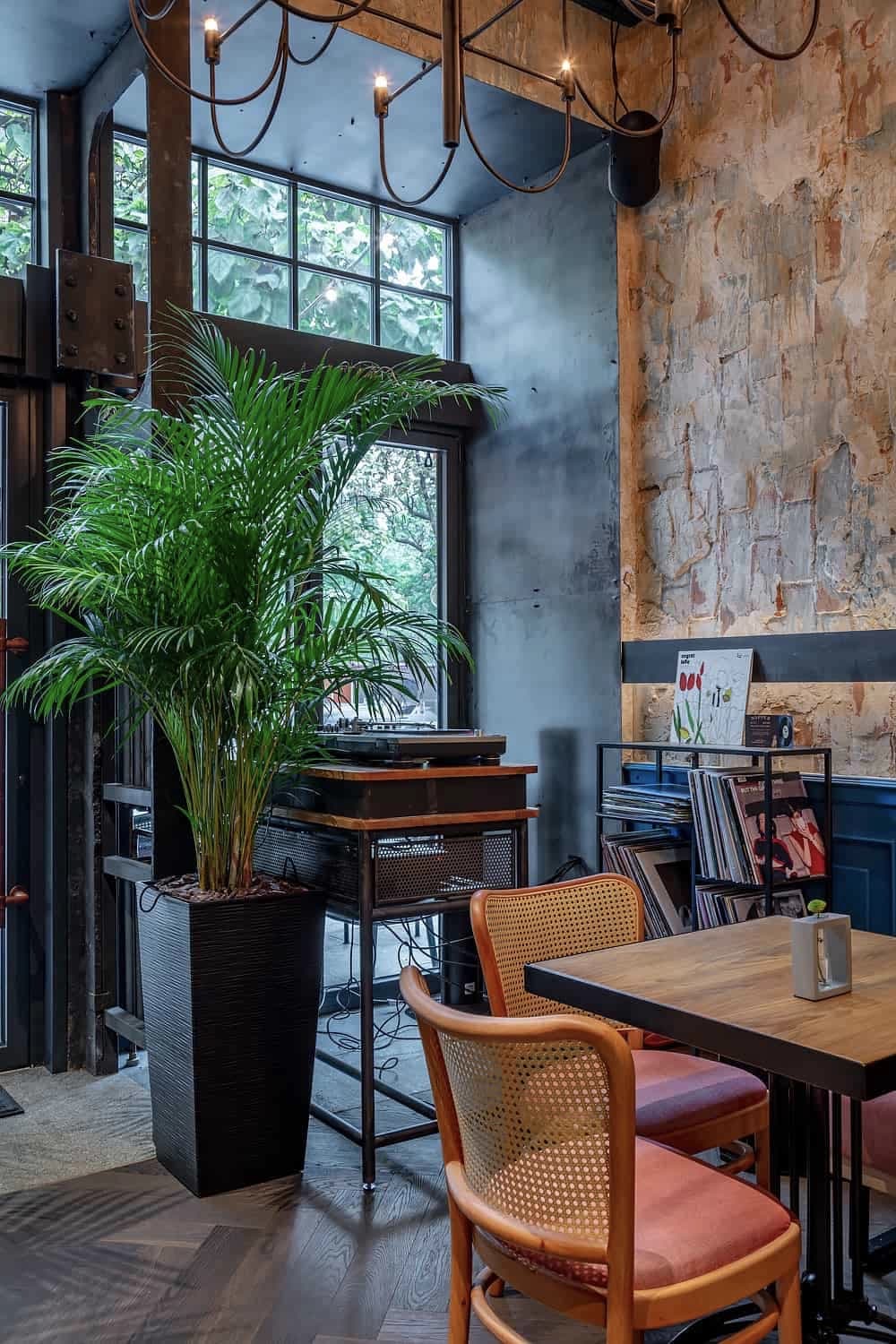 NIPPER BAR gallery image 10