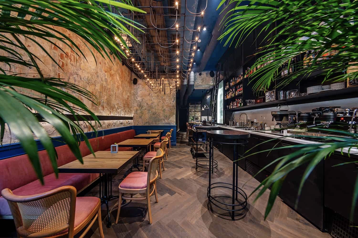 NIPPER BAR gallery image 4