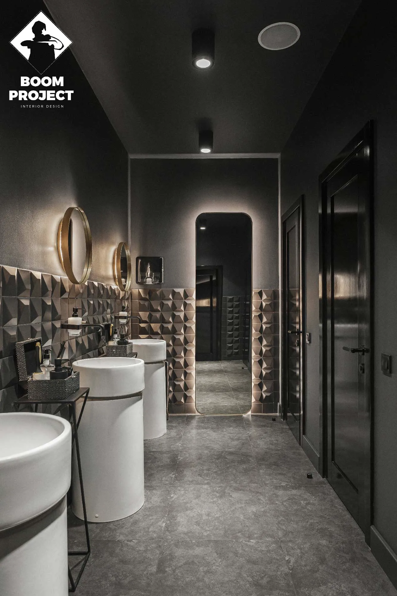 Interior design project. QUEEN Odessa restaurant. gallery image 28